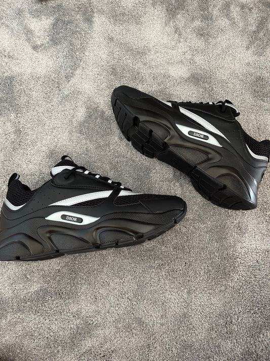 Shoe
