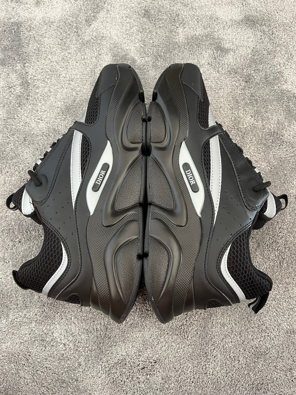 Shoe