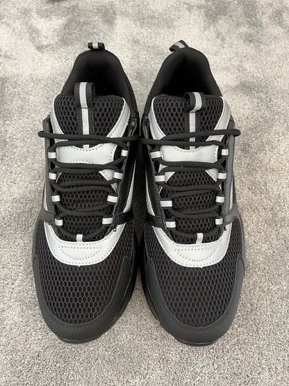 Shoe