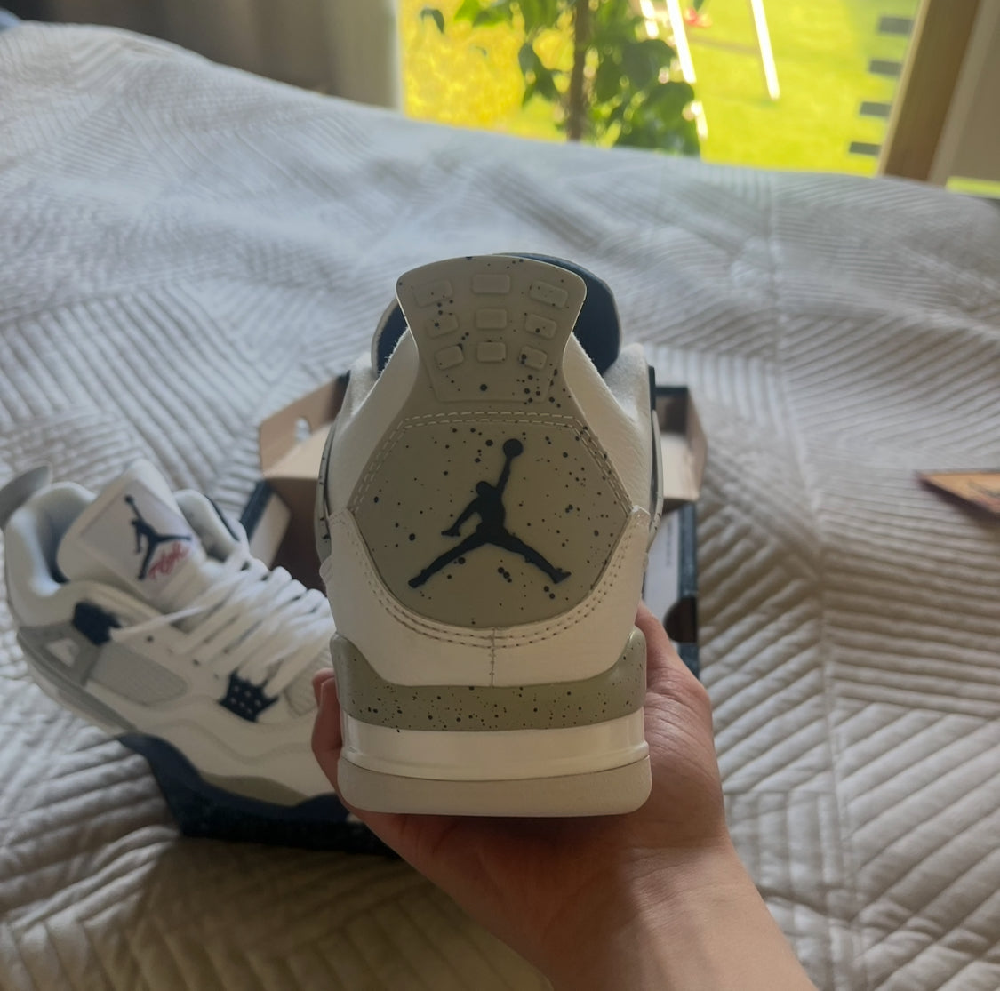 Shoe