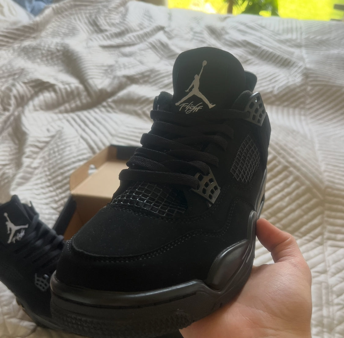 Shoe