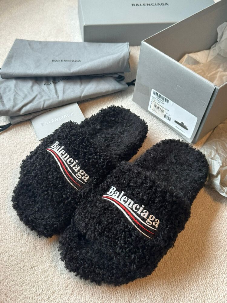 Slides Black